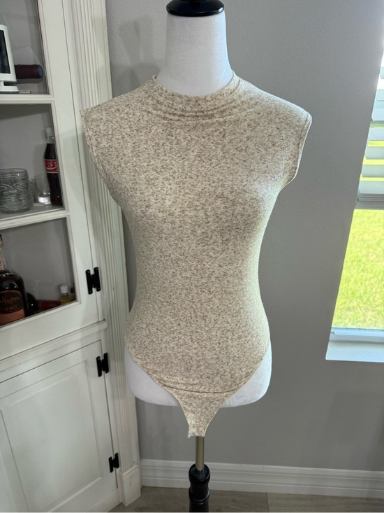 Zara Tops - Zara Sleeveless Beige Heathered Mock Neck Bodysuit